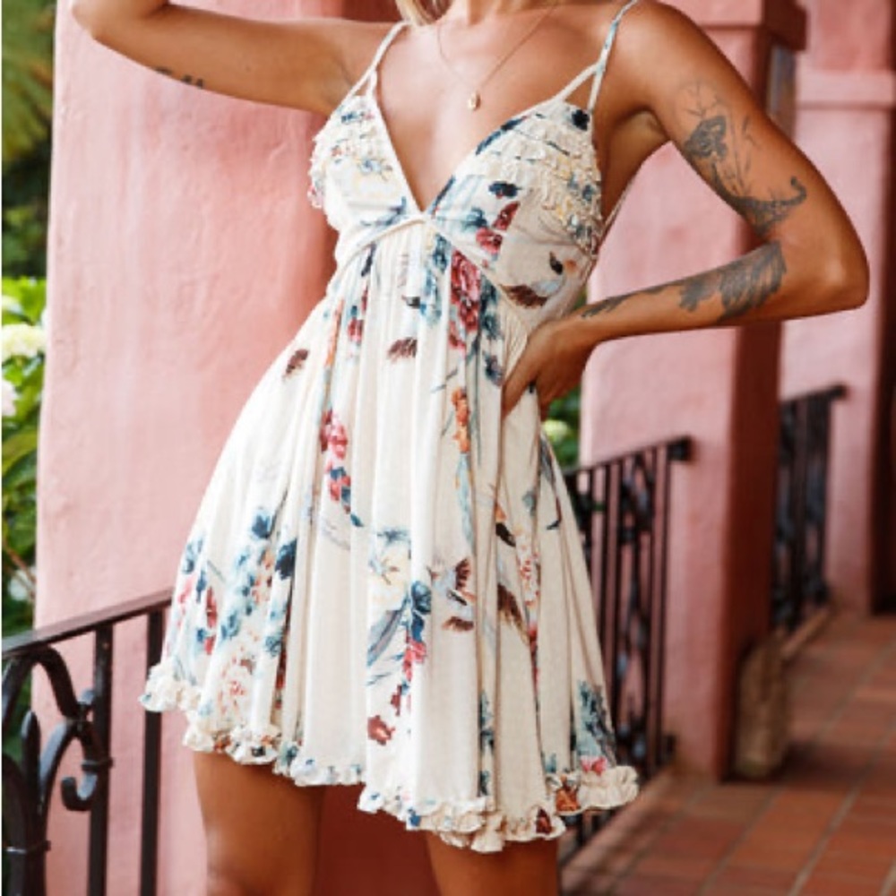 Selfie Leslie Floral Cream Mini Dress
